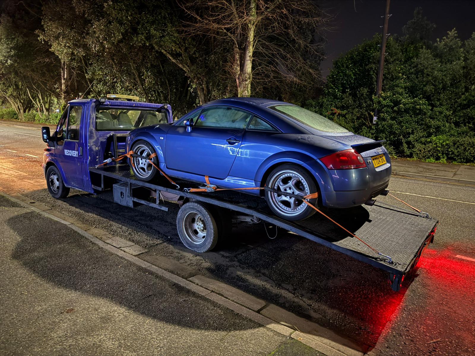 Recovery team attending an accident scene